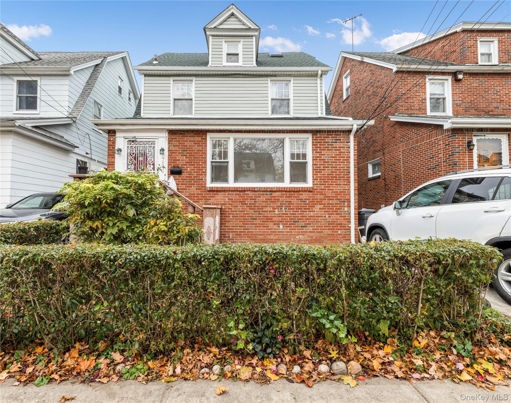 7141 Loubet Street, Forest Hills