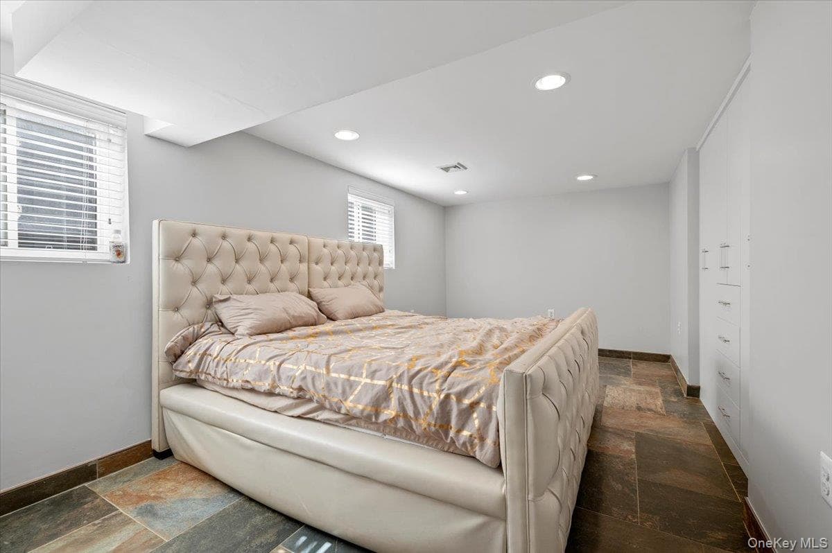 636 Diane Place thumbnail 19