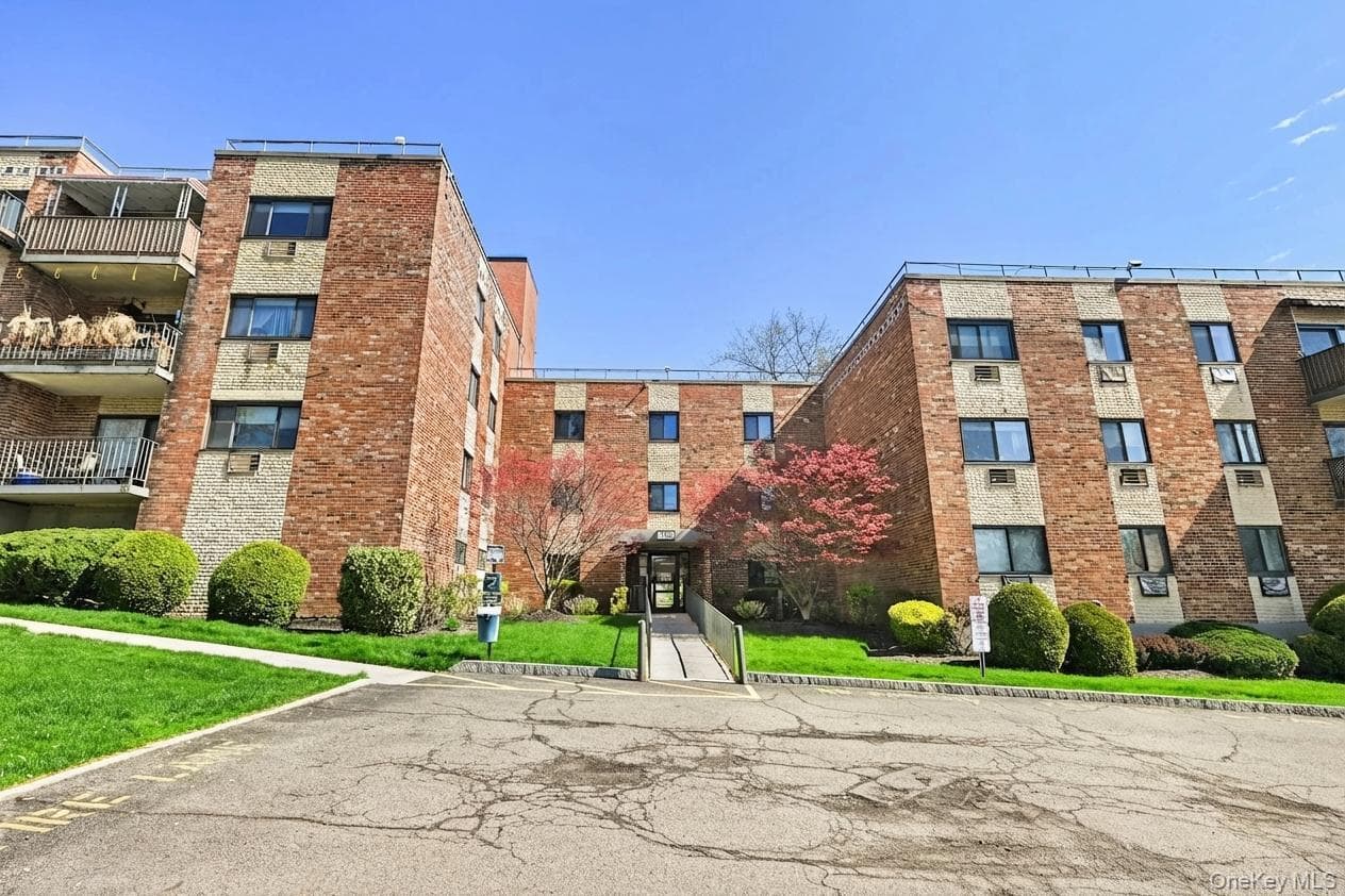 115 Dehaven Drive Unit: 302, Yonkers