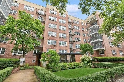 9230 56 Avenue Unit: 6C photo 1