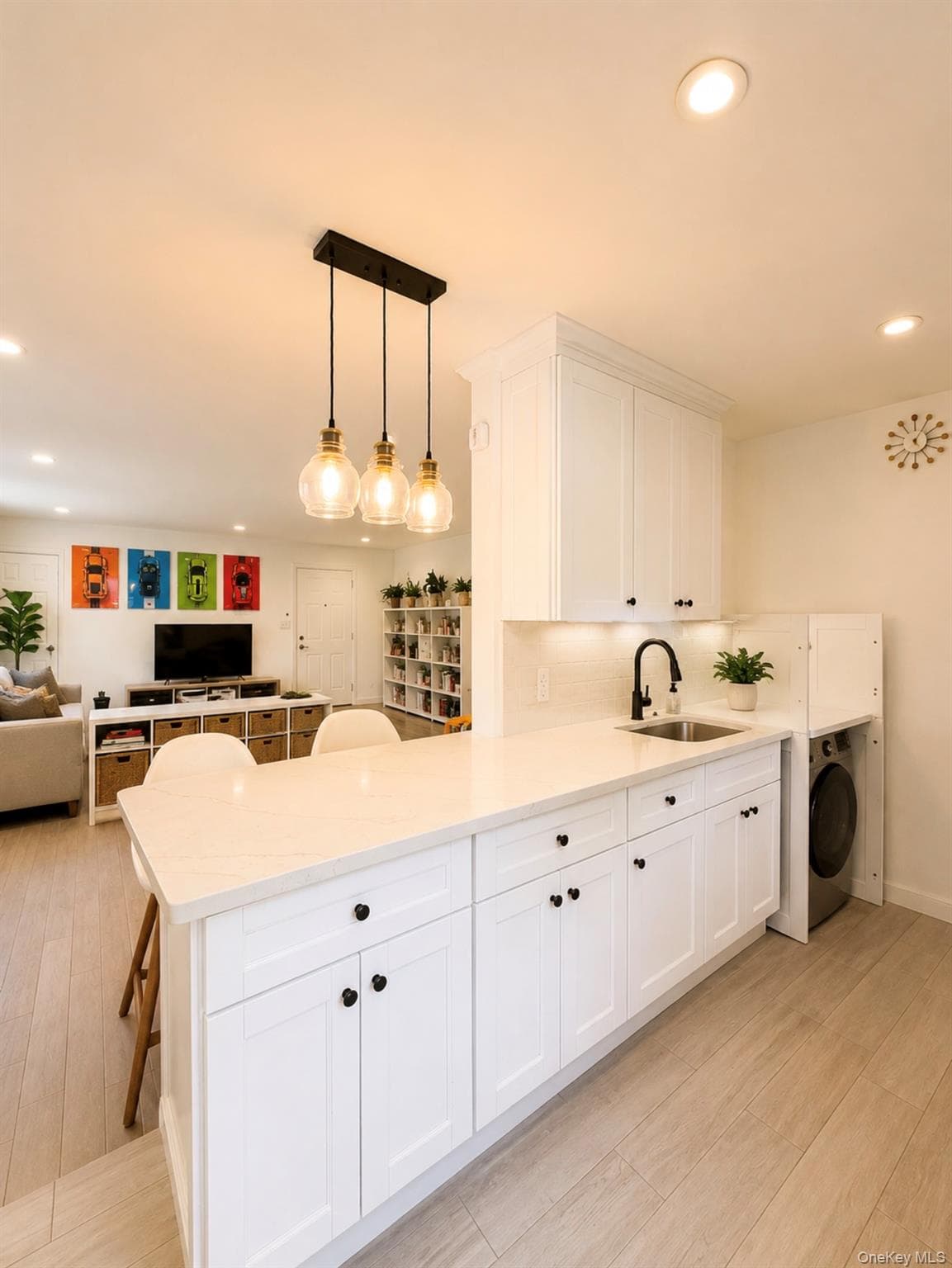 15750 17 Avenue Unit: 2 thumbnail 3