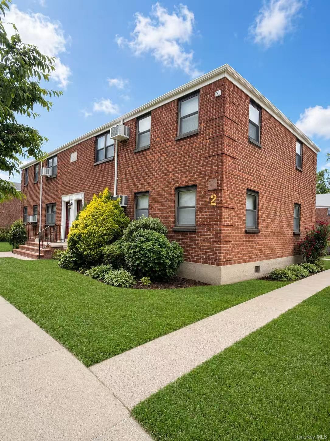 15750 17 Avenue Unit: 2 thumbnail 10