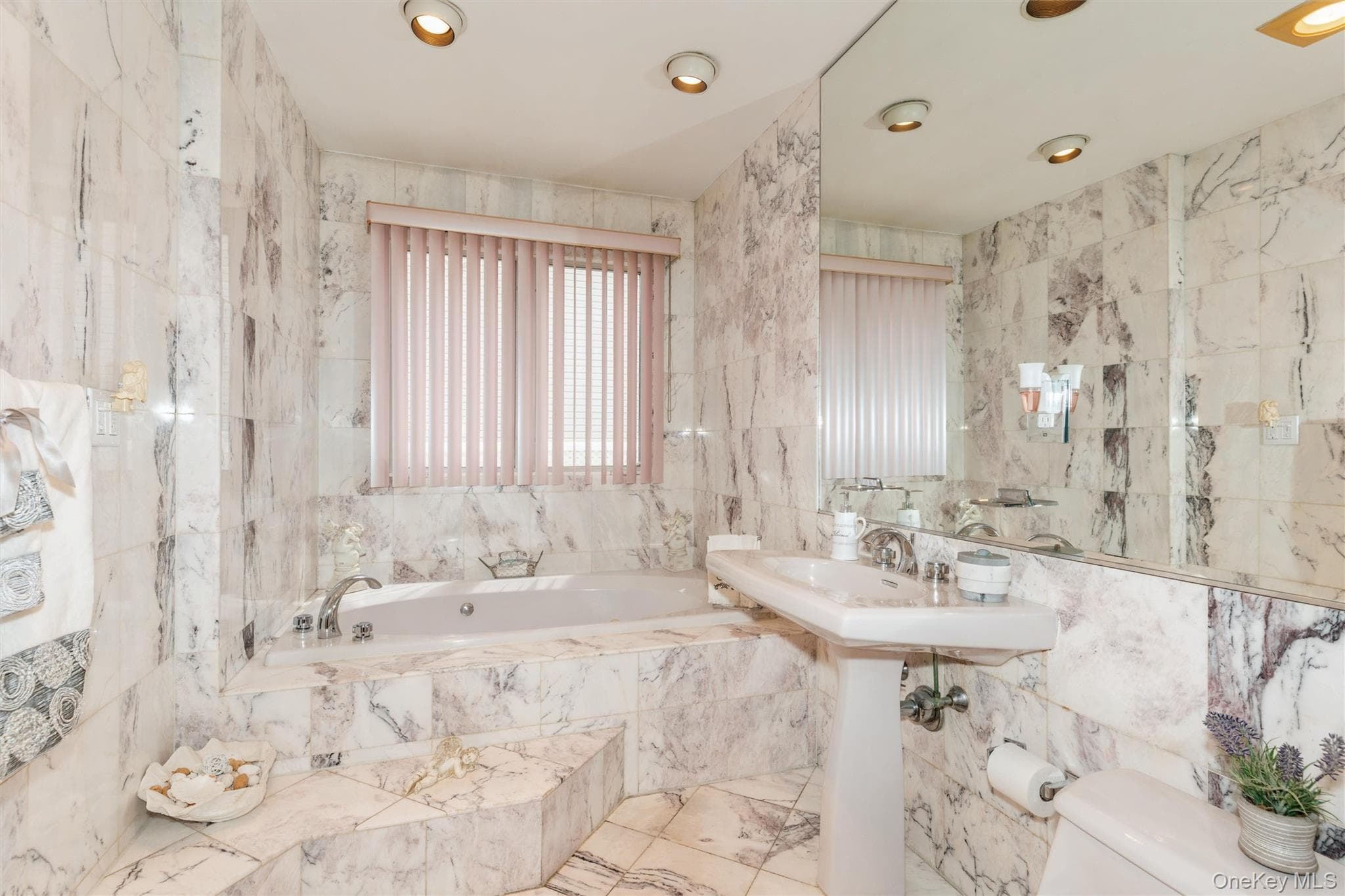 977 Third Avenue thumbnail 13