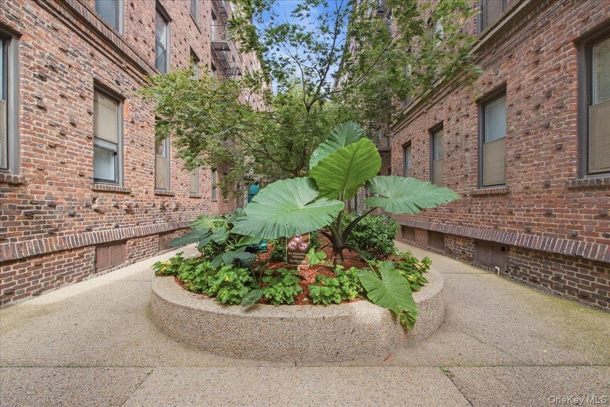 83-19 116th Street Unit: 6D thumbnail 3