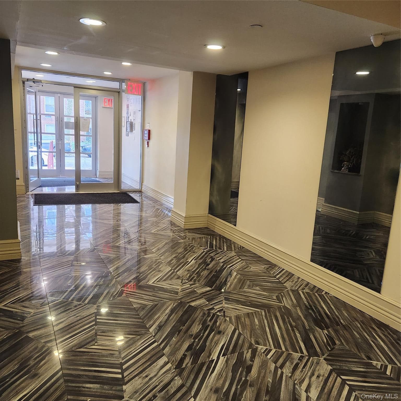 85-15 120th St Unit: 3A thumbnail 2