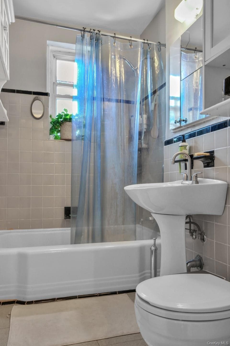 35-40 75th Street Unit: 5B thumbnail 8