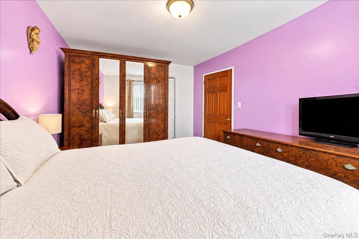 1360 Edwards Avenue thumbnail 14