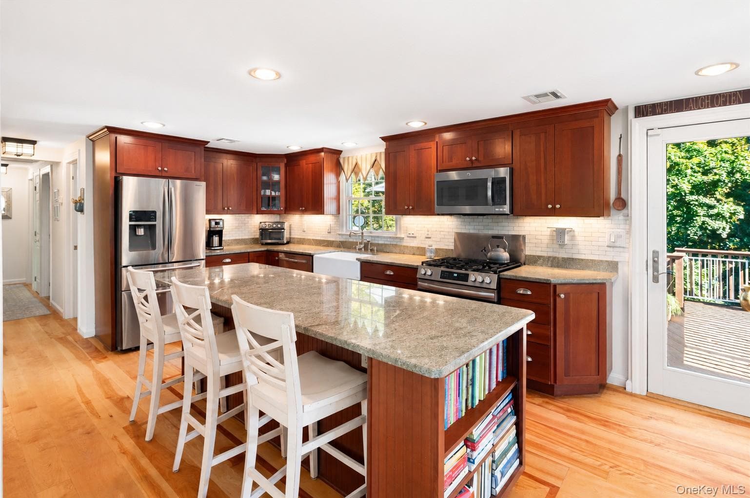 611 Birdsall Drive thumbnail 7