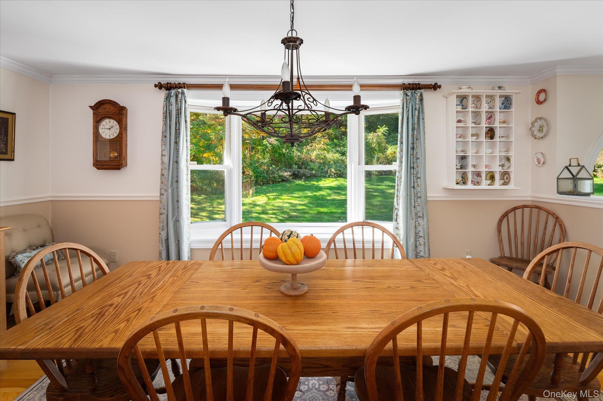 611 Birdsall Drive thumbnail 10