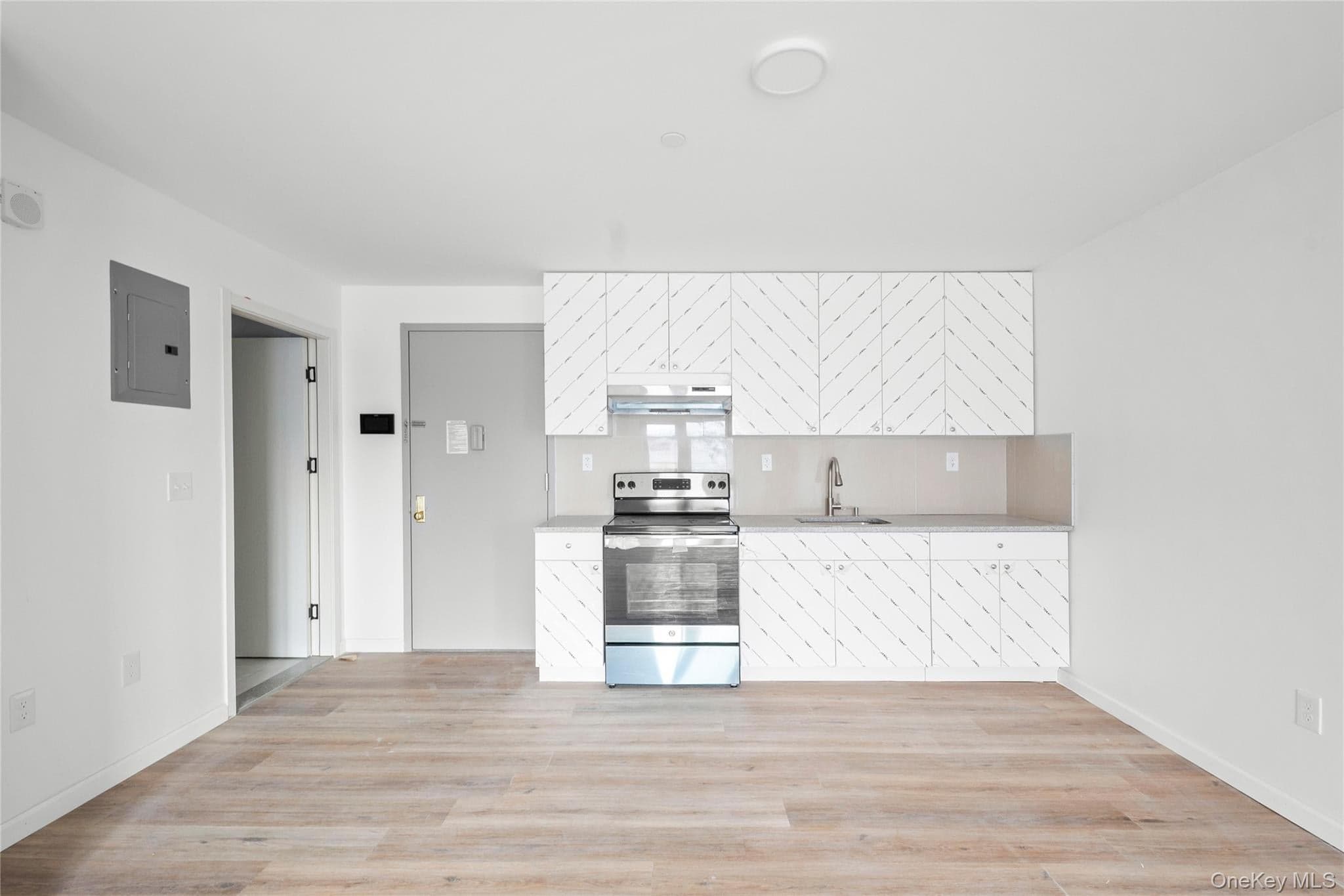 70-40 45 Avenue Unit: #2D thumbnail 5