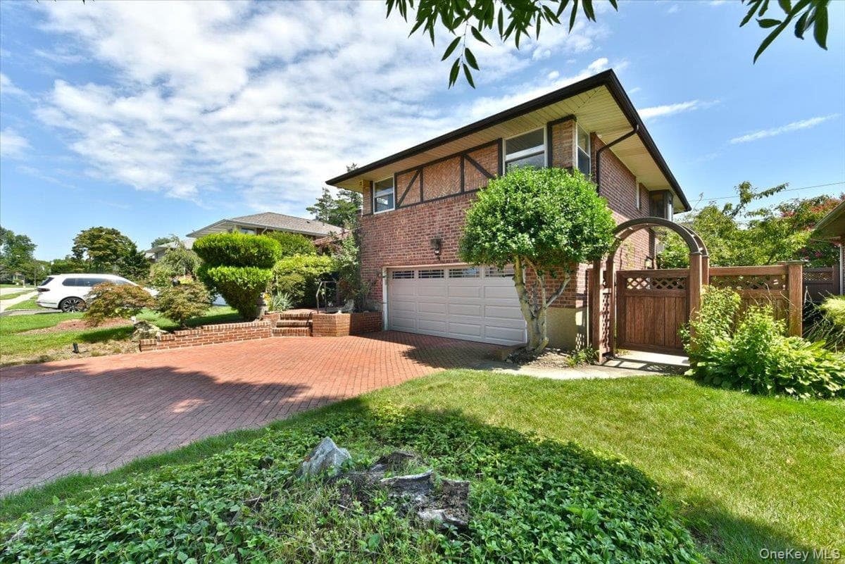 12 Leonard Road thumbnail 4