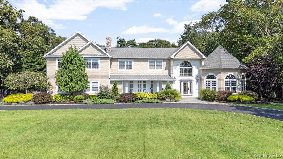 7 The Keel, East Islip