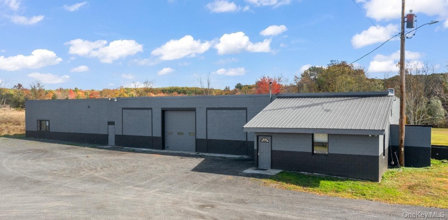 799 County Highway 111, Berne