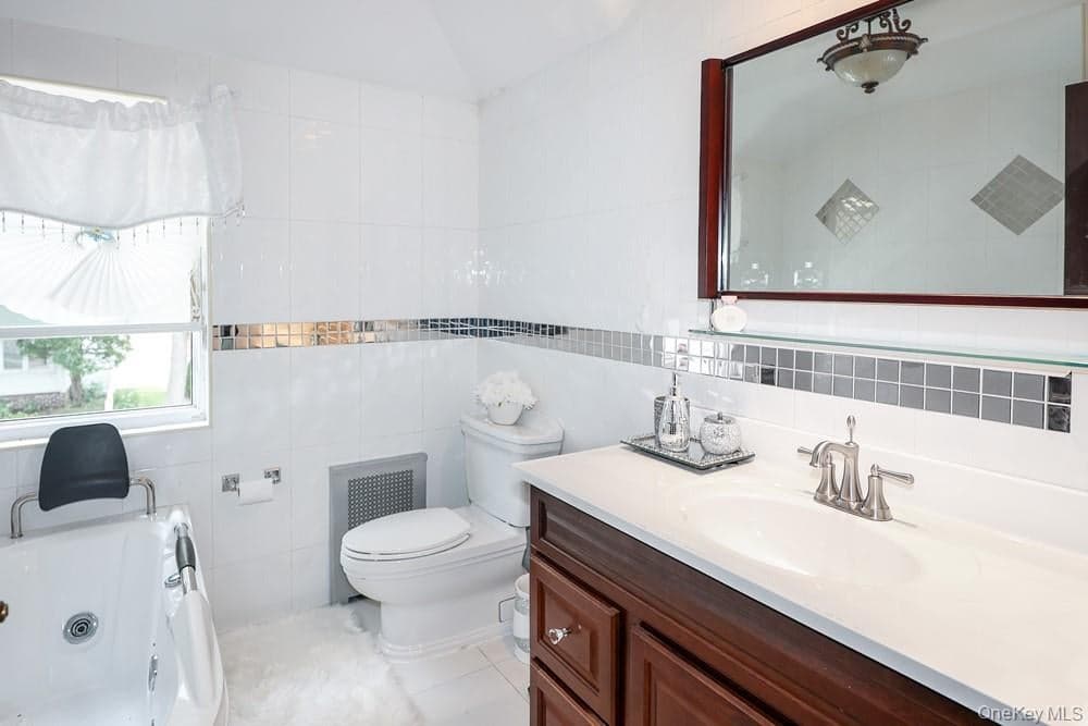 265-04 79th Avenue thumbnail 21