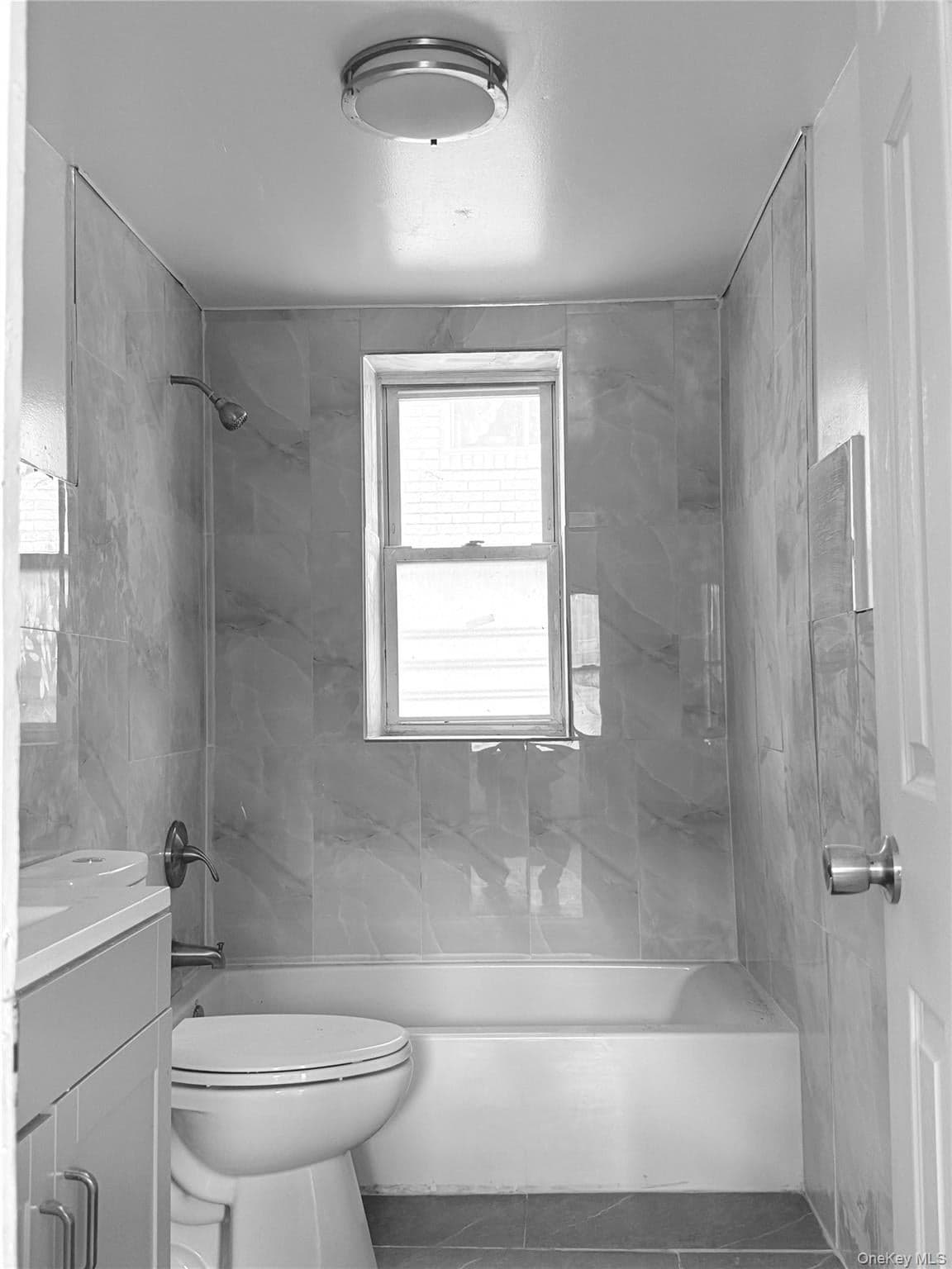 14-04 Dickens Street thumbnail 34