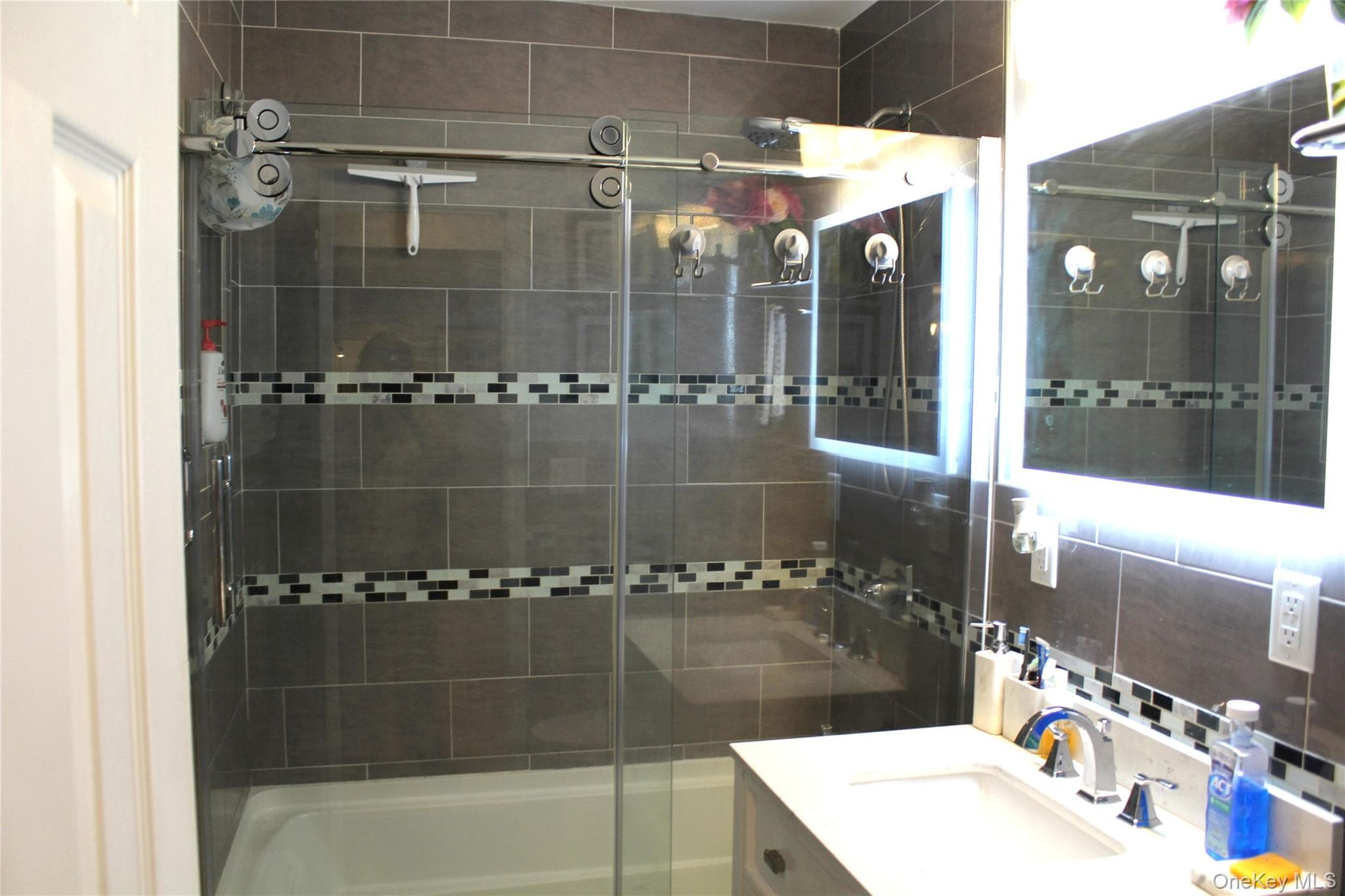 1 Secora RD Unit: B19 thumbnail 17