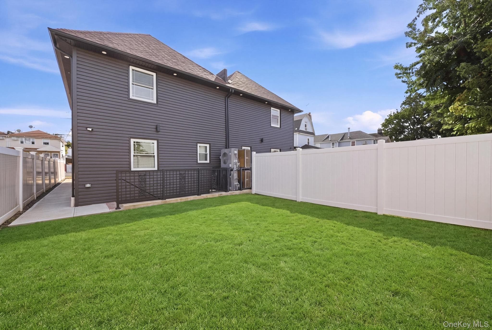 123-26 135 Street thumbnail 35