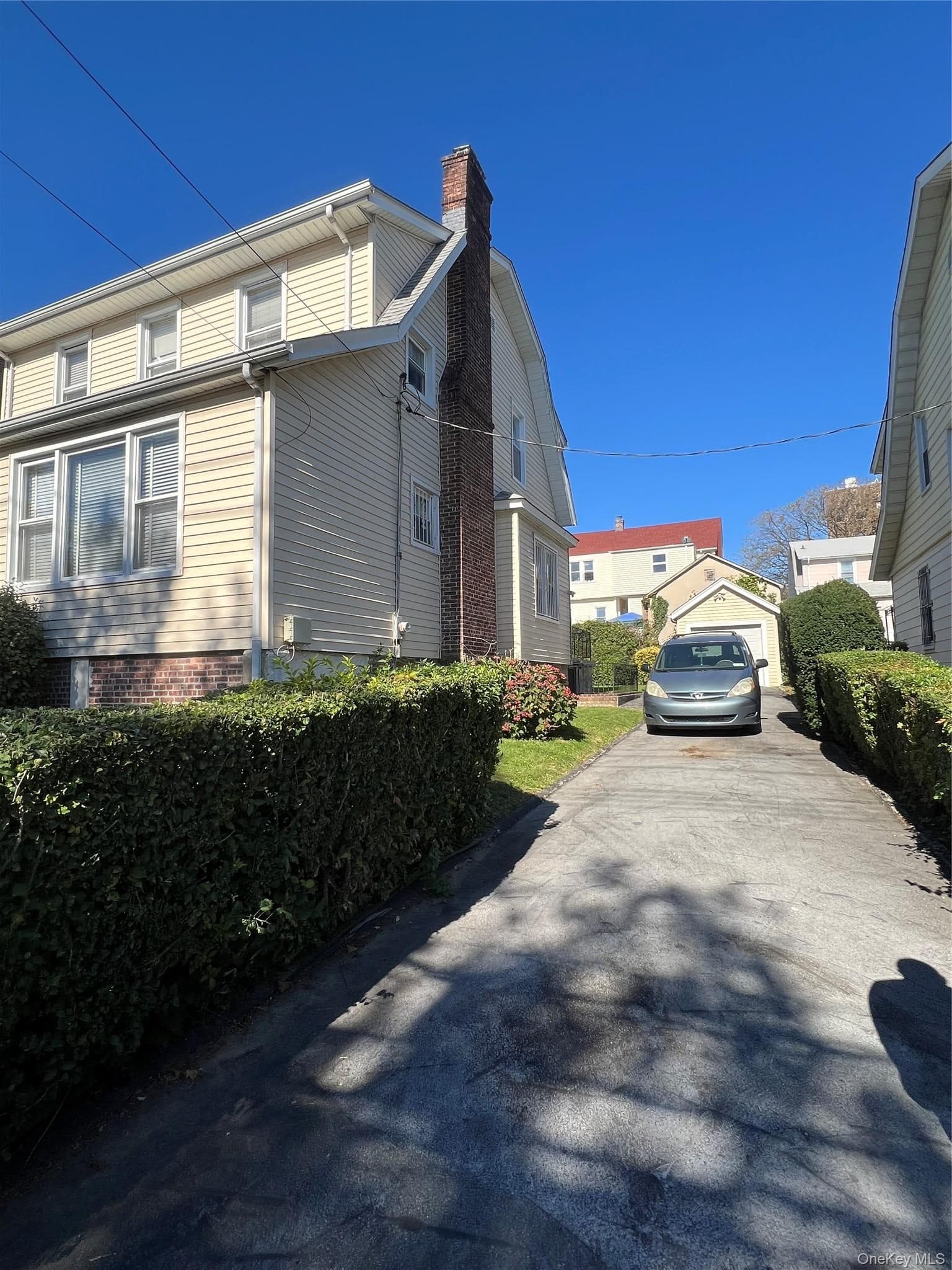 821 Cranford Avenue thumbnail 4