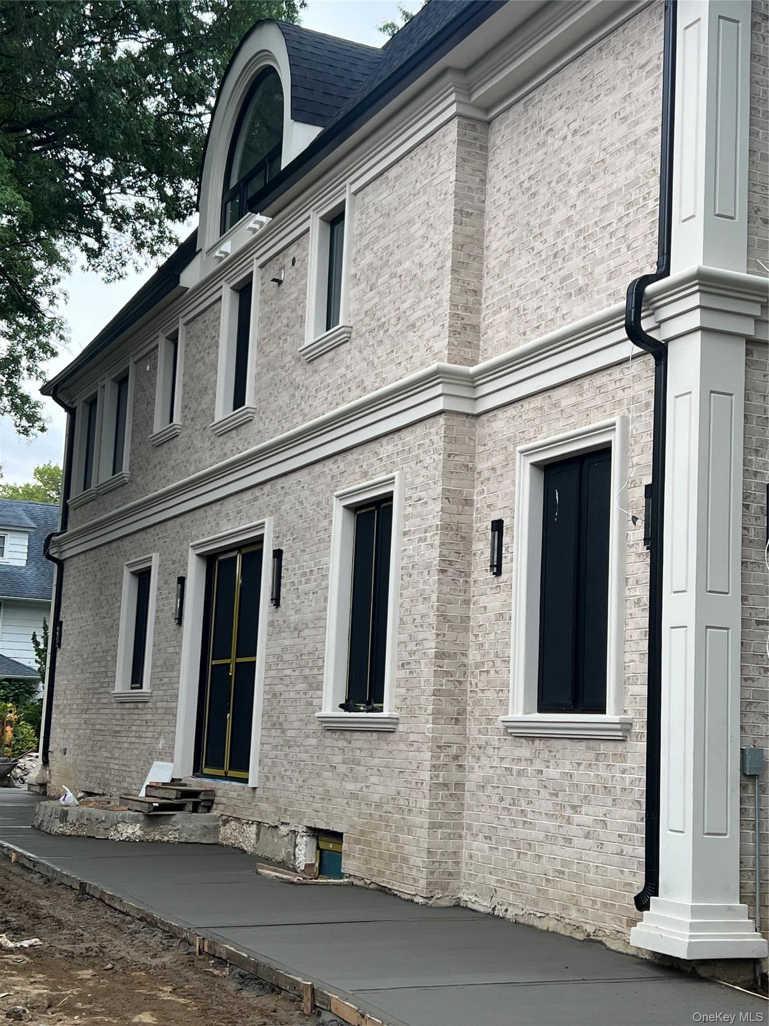 8507 Abingdon Road thumbnail 5