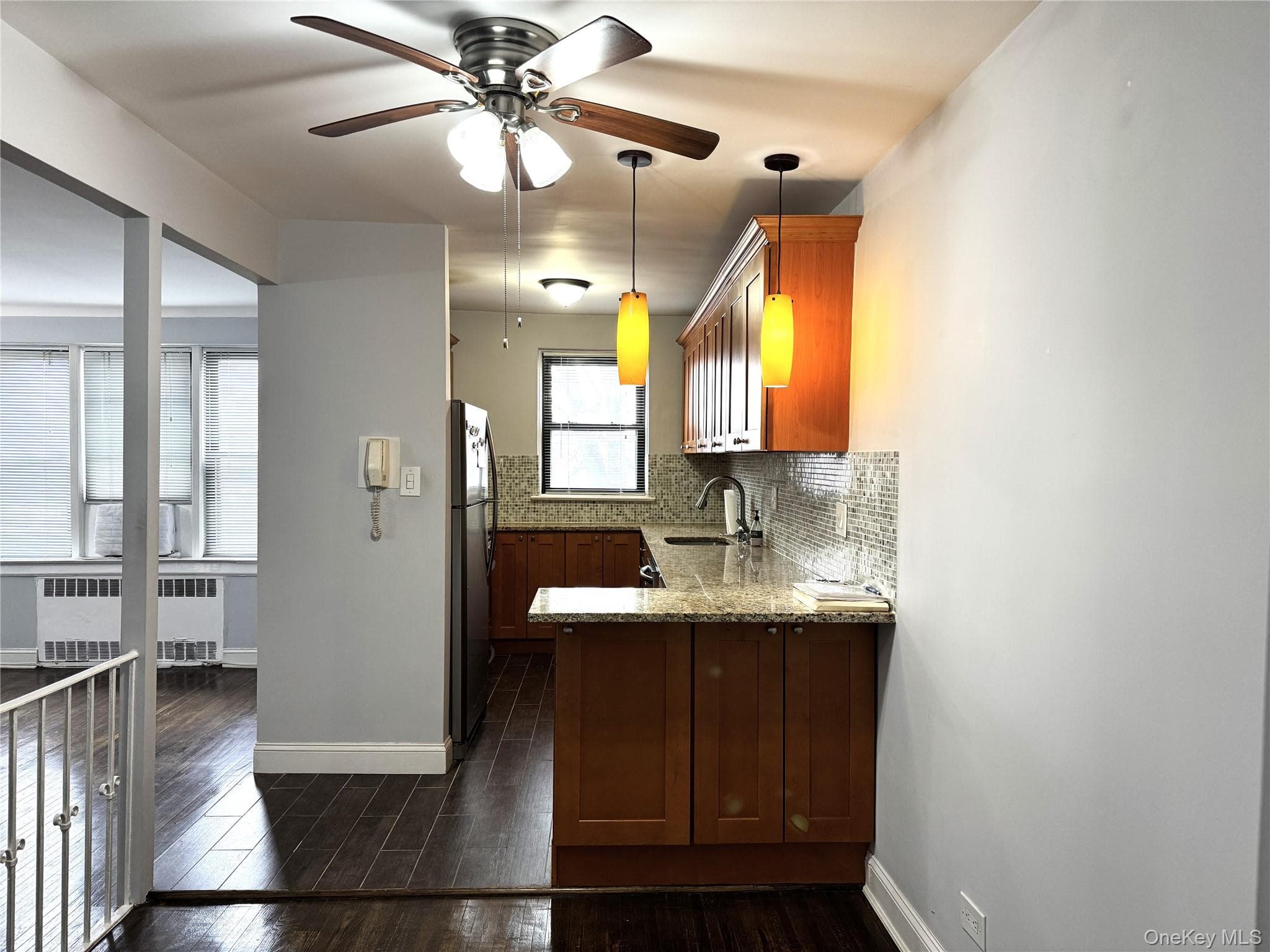 143-50 Hoover Ave Ave Unit: 204 thumbnail 5