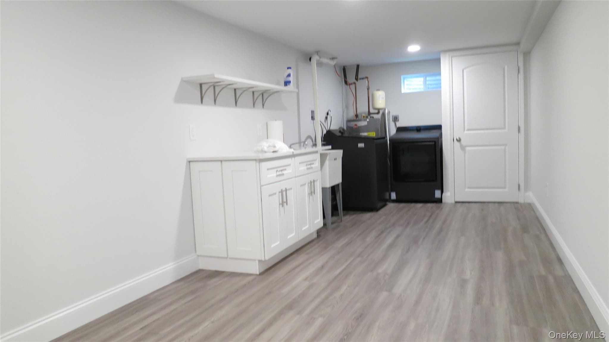 1 Eliot Drive thumbnail 5