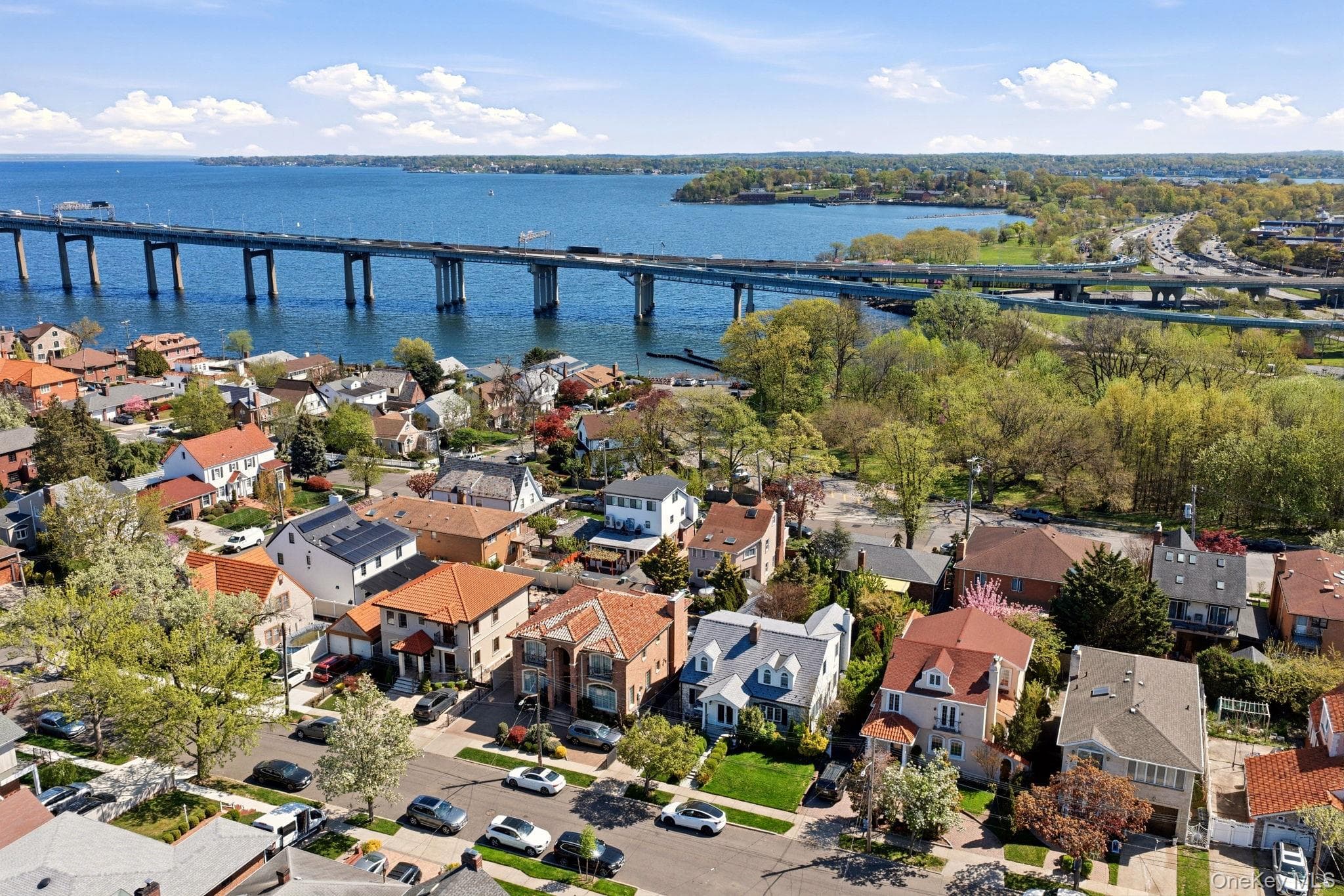1421 Burton Street, Whitestone