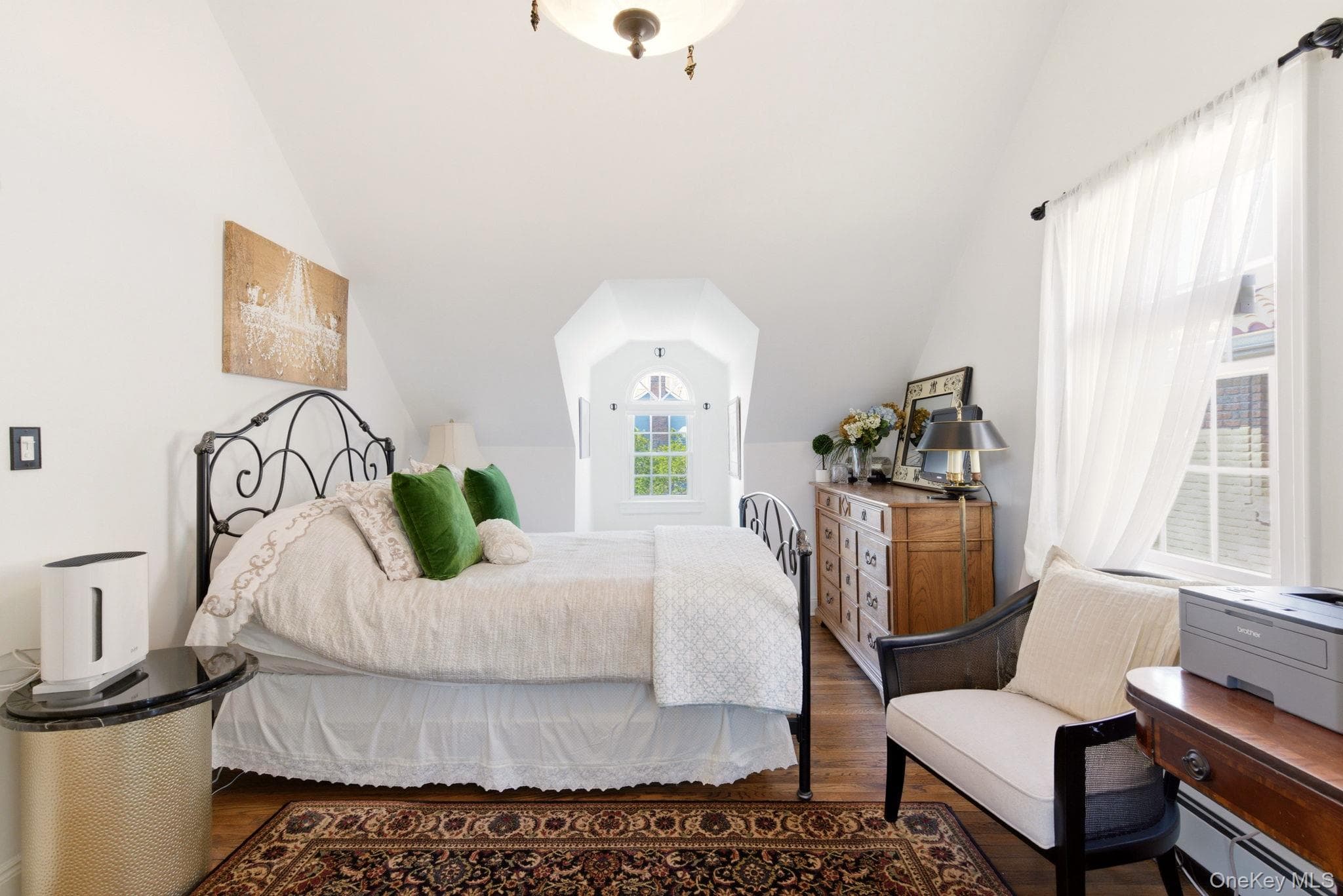 1421 Burton Street thumbnail 29