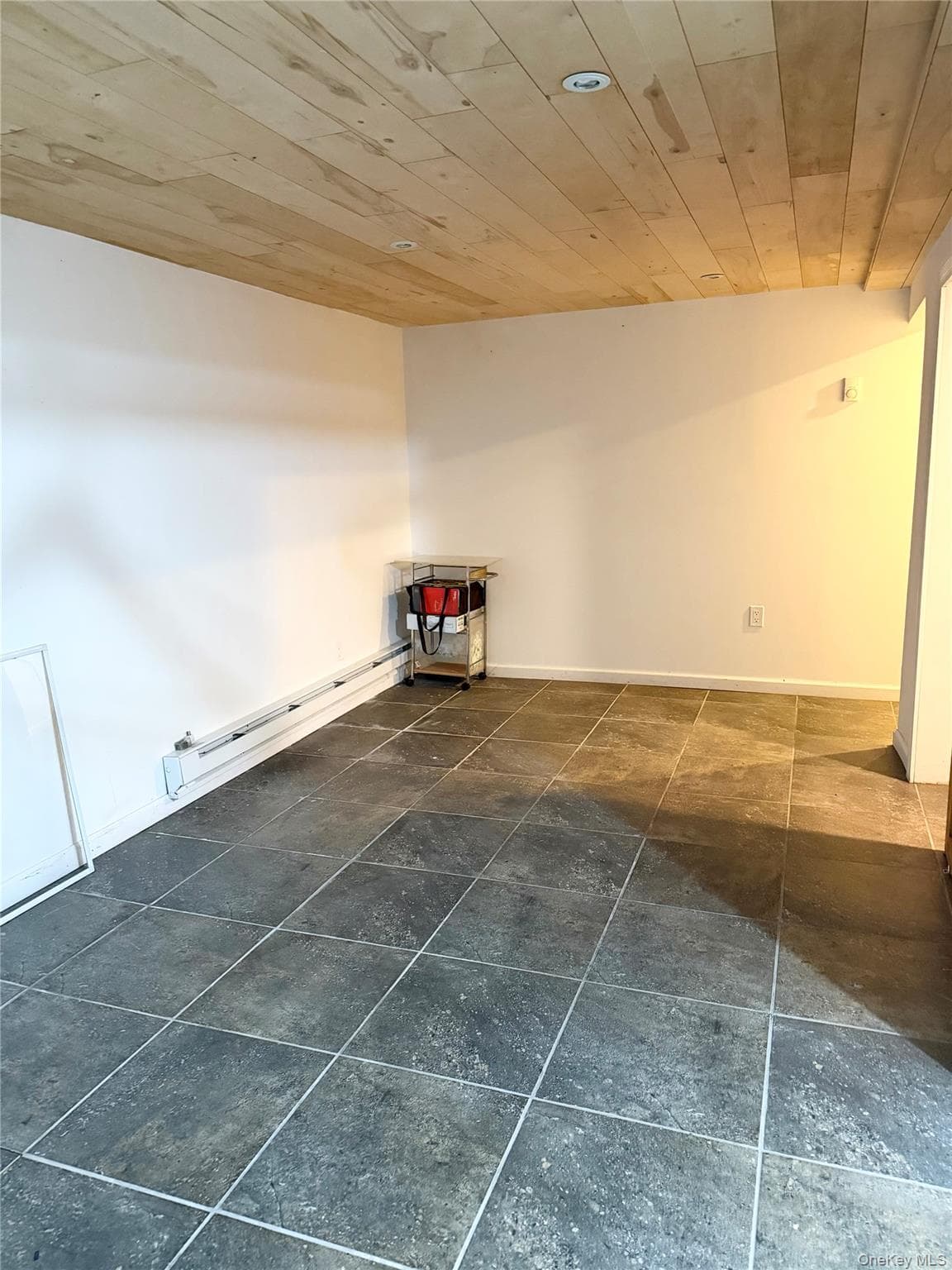 8615 88th Avenue thumbnail 22