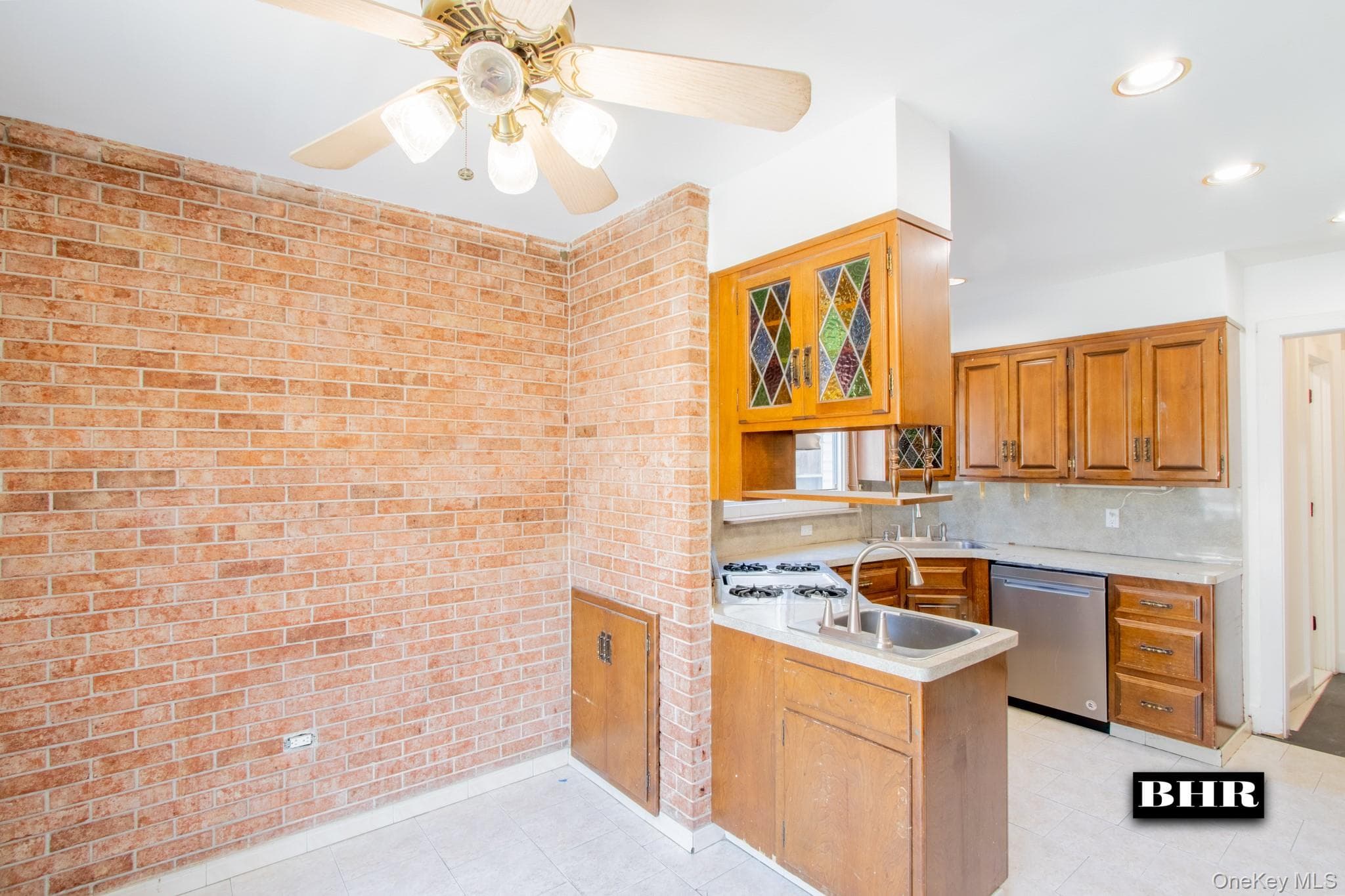 154 Beaumont Street thumbnail 4