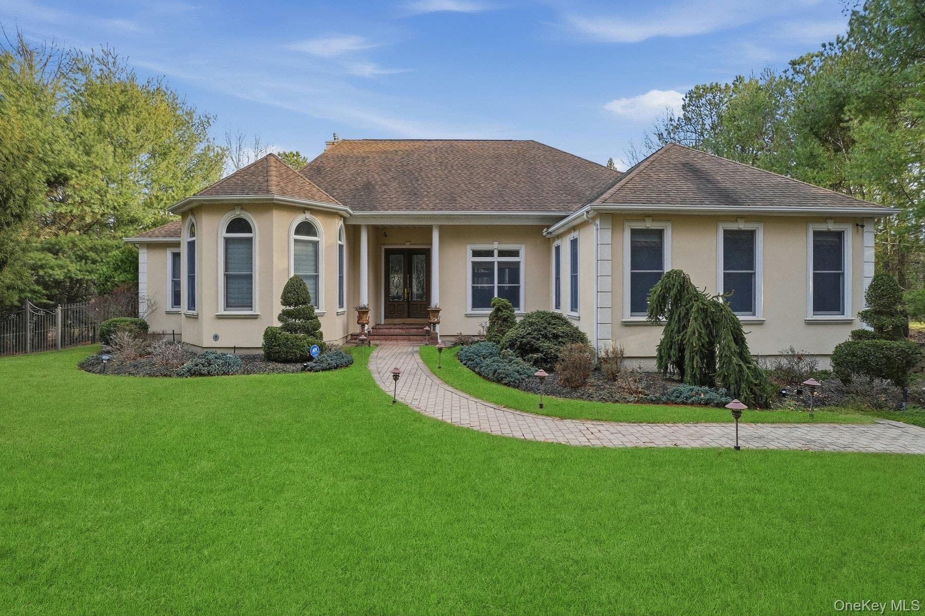 131 Malloy Drive photo 1