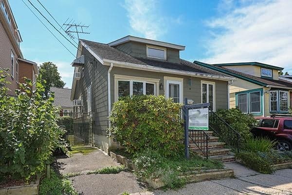 233 8th Avenue photo 1