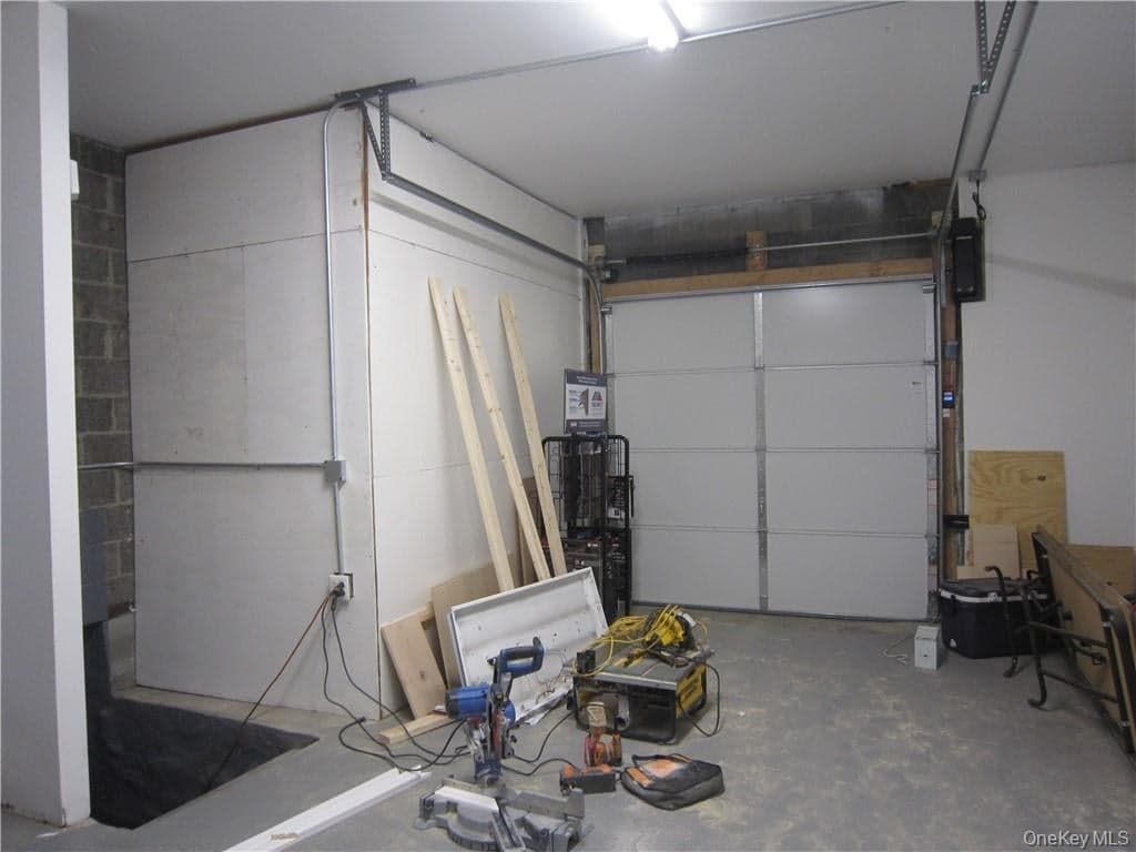 11 Quassaick Avenue thumbnail 8
