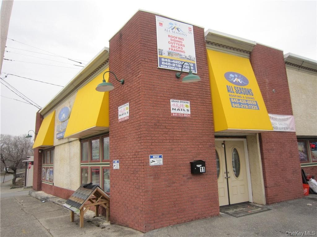 11 Quassaick Avenue thumbnail 2
