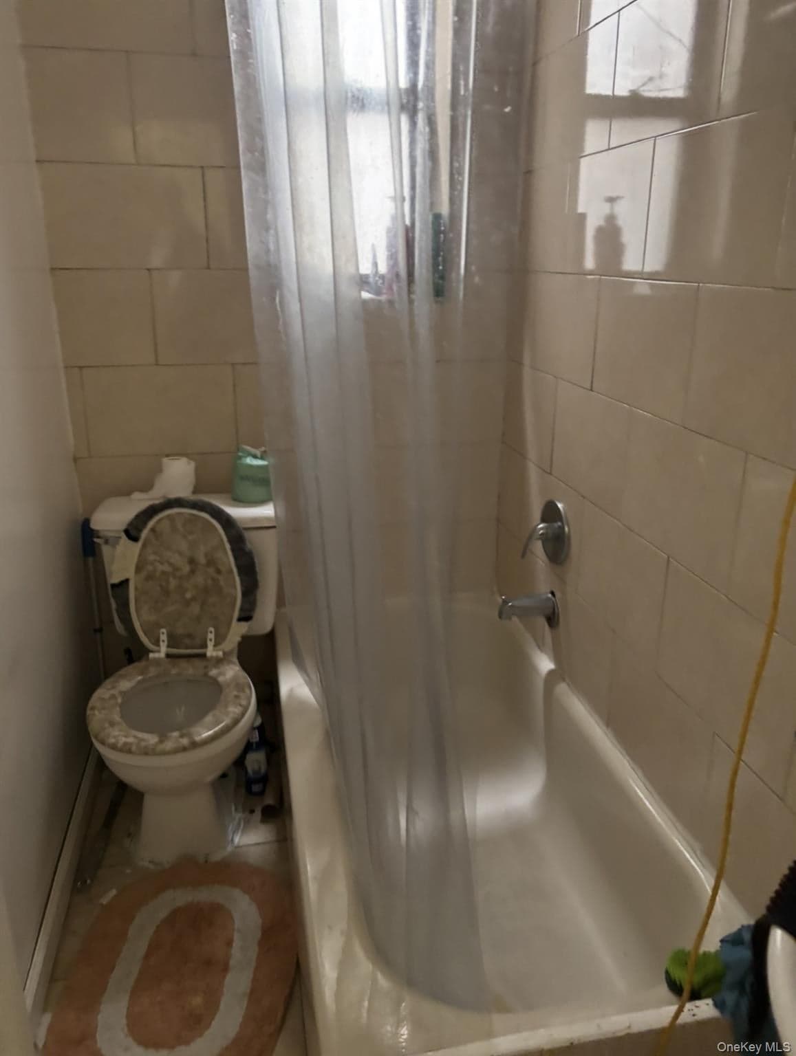 2268 Strauss Street thumbnail 4