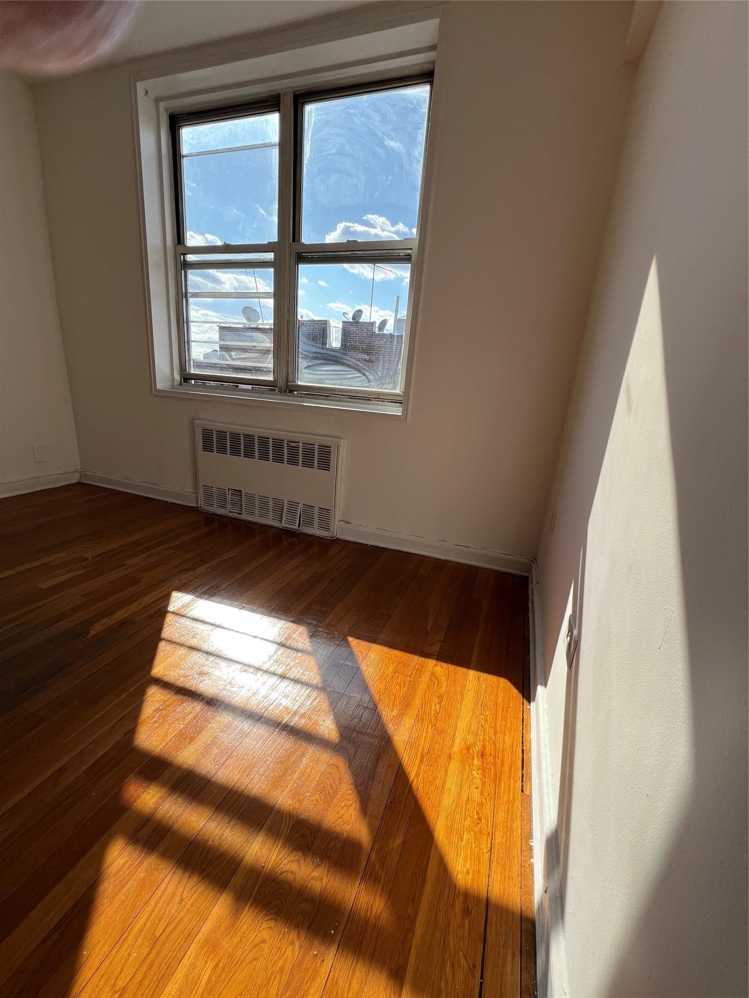 1475 Thieriot Avenue Unit: 5J thumbnail 2