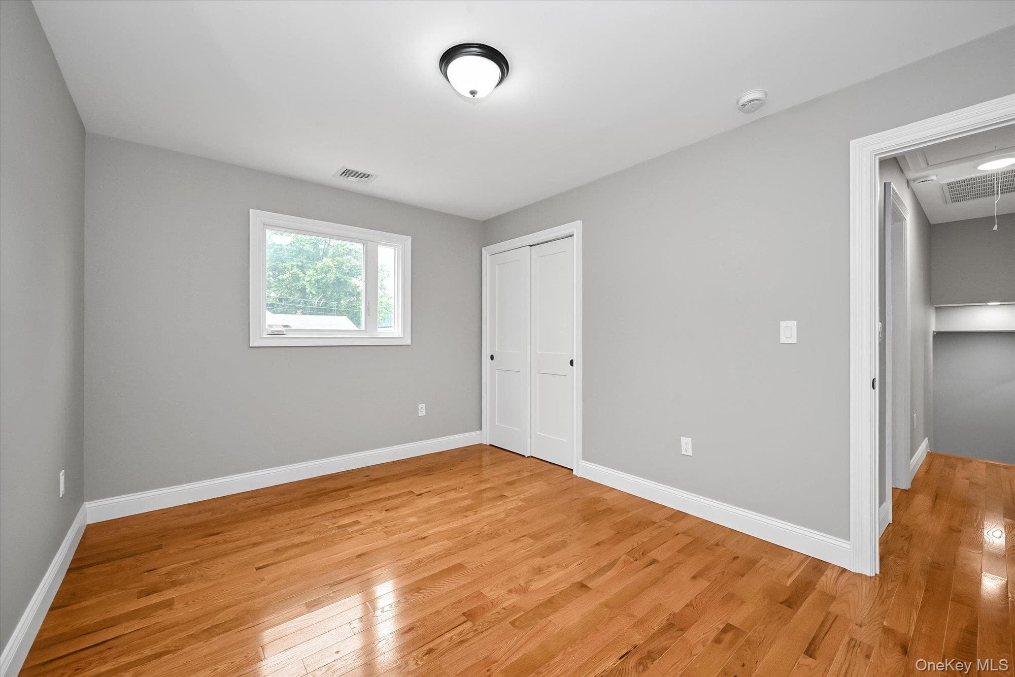 226 Vincent Drive thumbnail 13