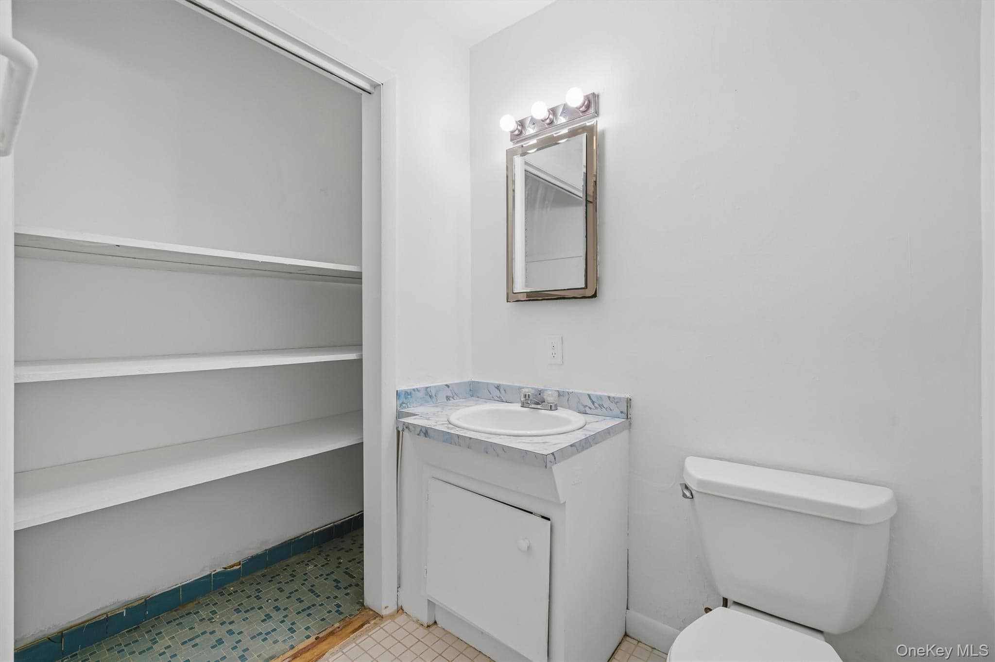 5 W Lawrence Park Drive Unit: 11 thumbnail 15