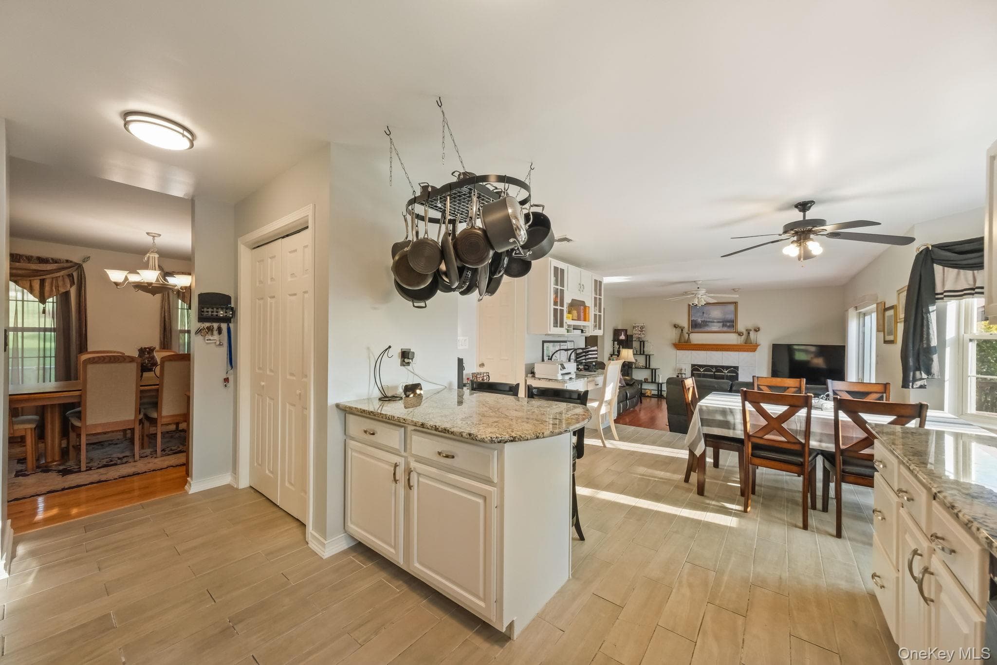 55 Beach Road thumbnail 11