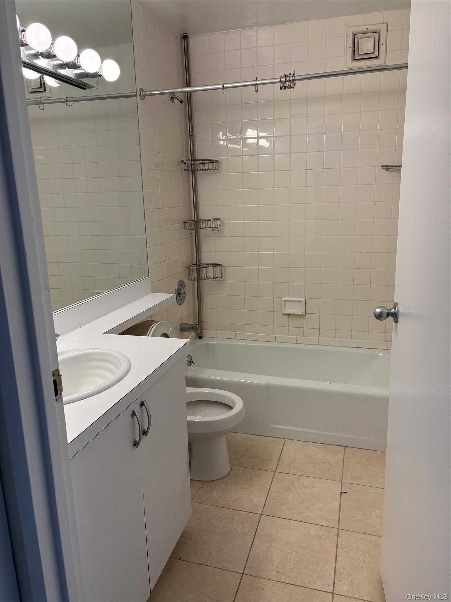 2 Bay Club Drive Unit: 10M thumbnail 9