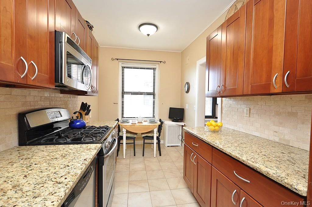 143 Garth Road Unit: 5J thumbnail 7