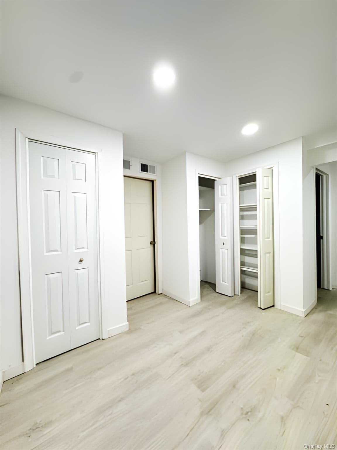 60 Aloma Road thumbnail 22