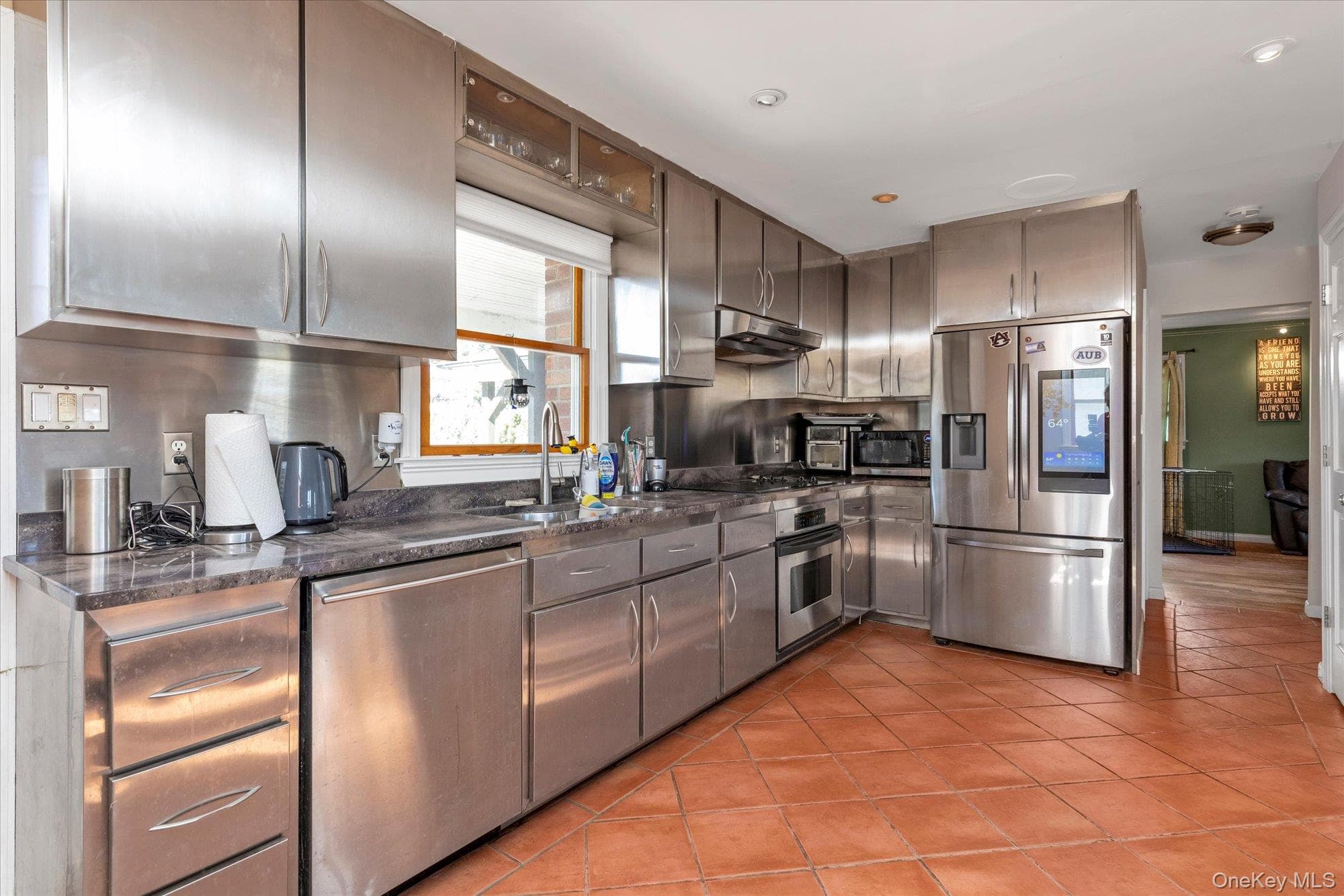 45 Carman Avenue thumbnail 13