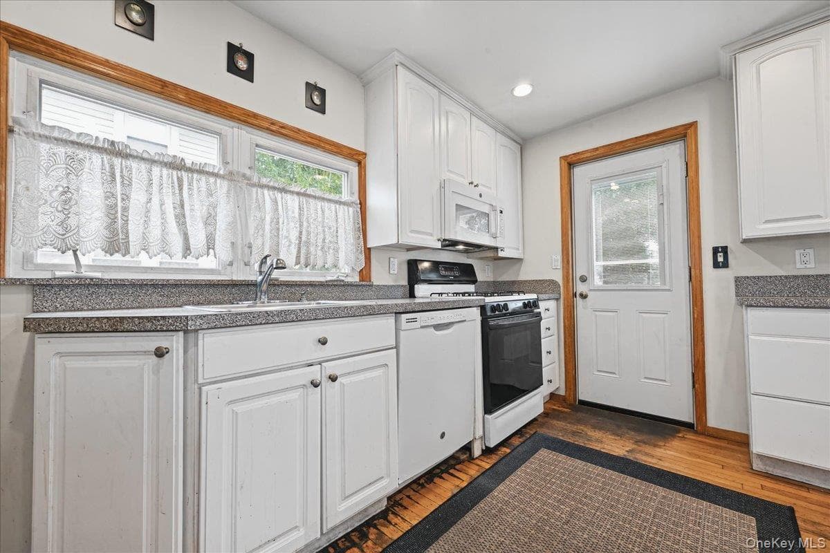 309 Frederick Avenue thumbnail 12