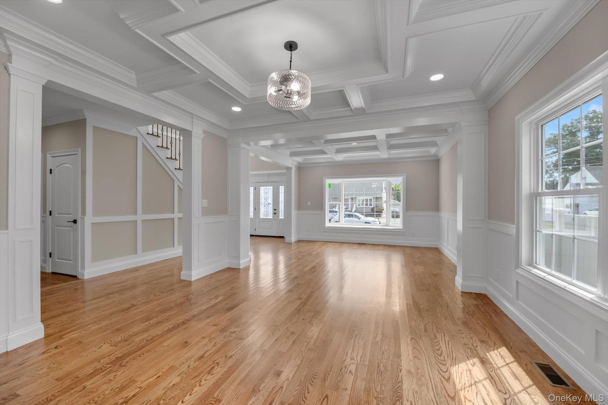 2351 Amherst Street thumbnail 4