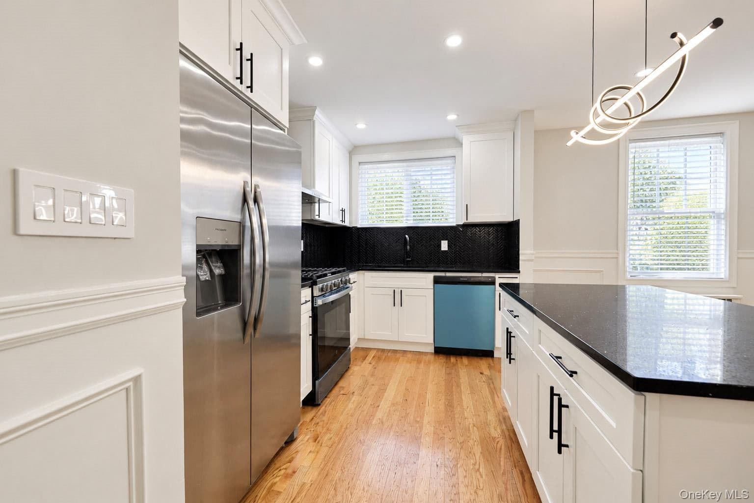 2427 Morgan Avenue thumbnail 12