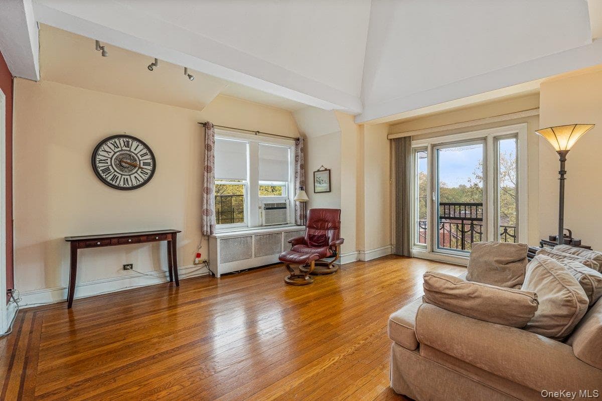 150 Burns Street Unit: 6H thumbnail 8