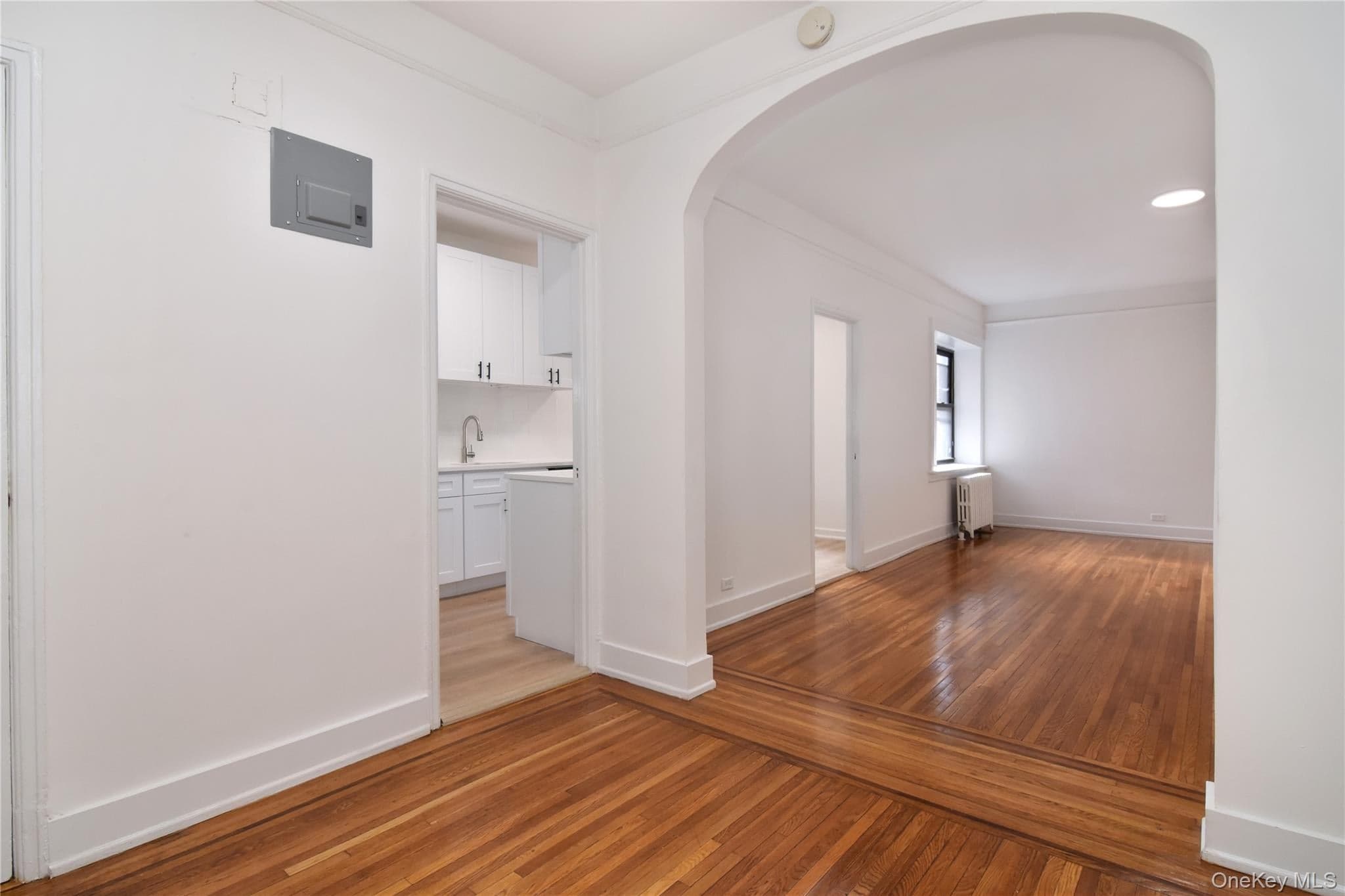 590 E 3rd Street Unit: 4C thumbnail 7