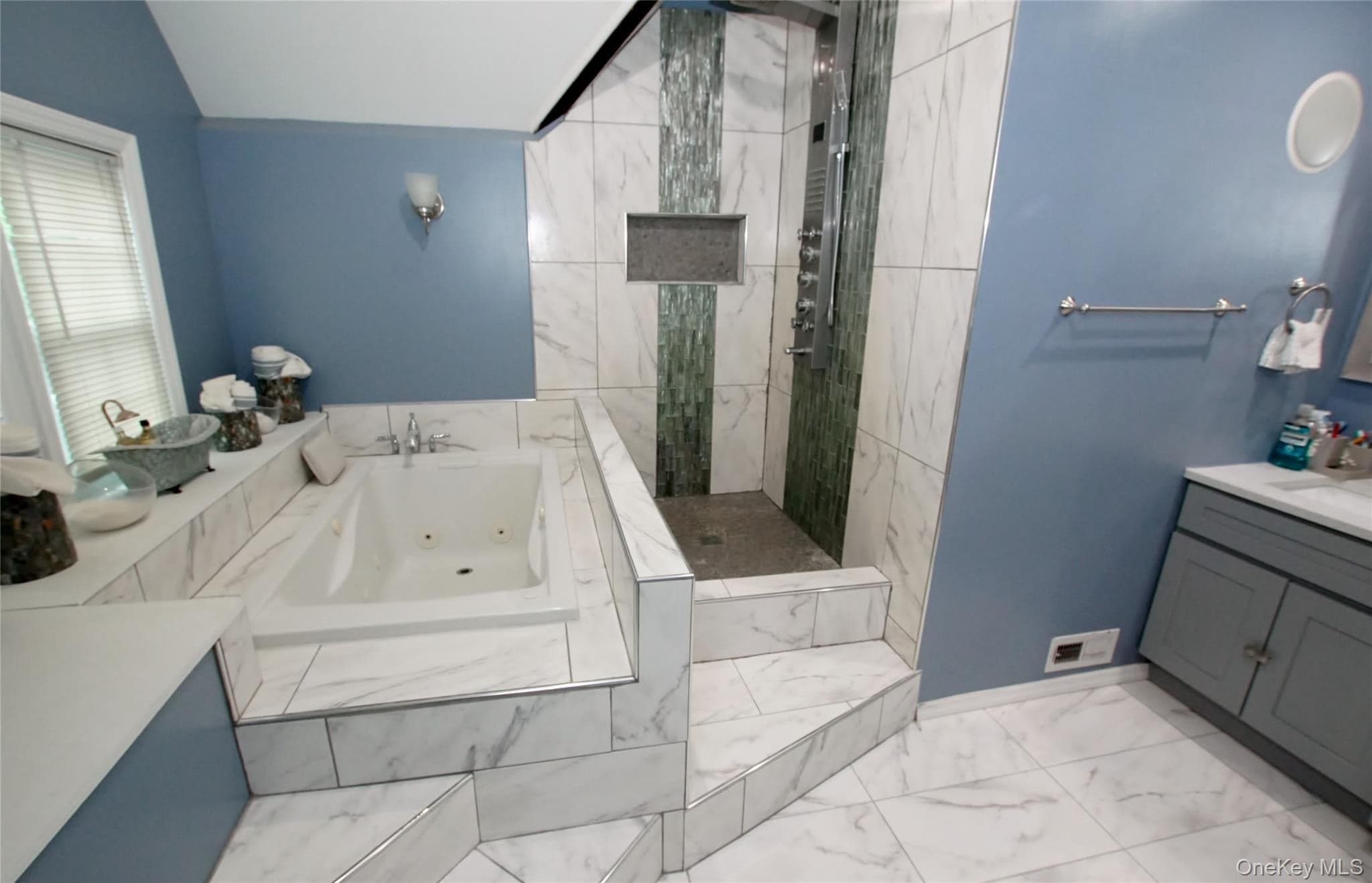 278 S Long Beach Avenue thumbnail 19
