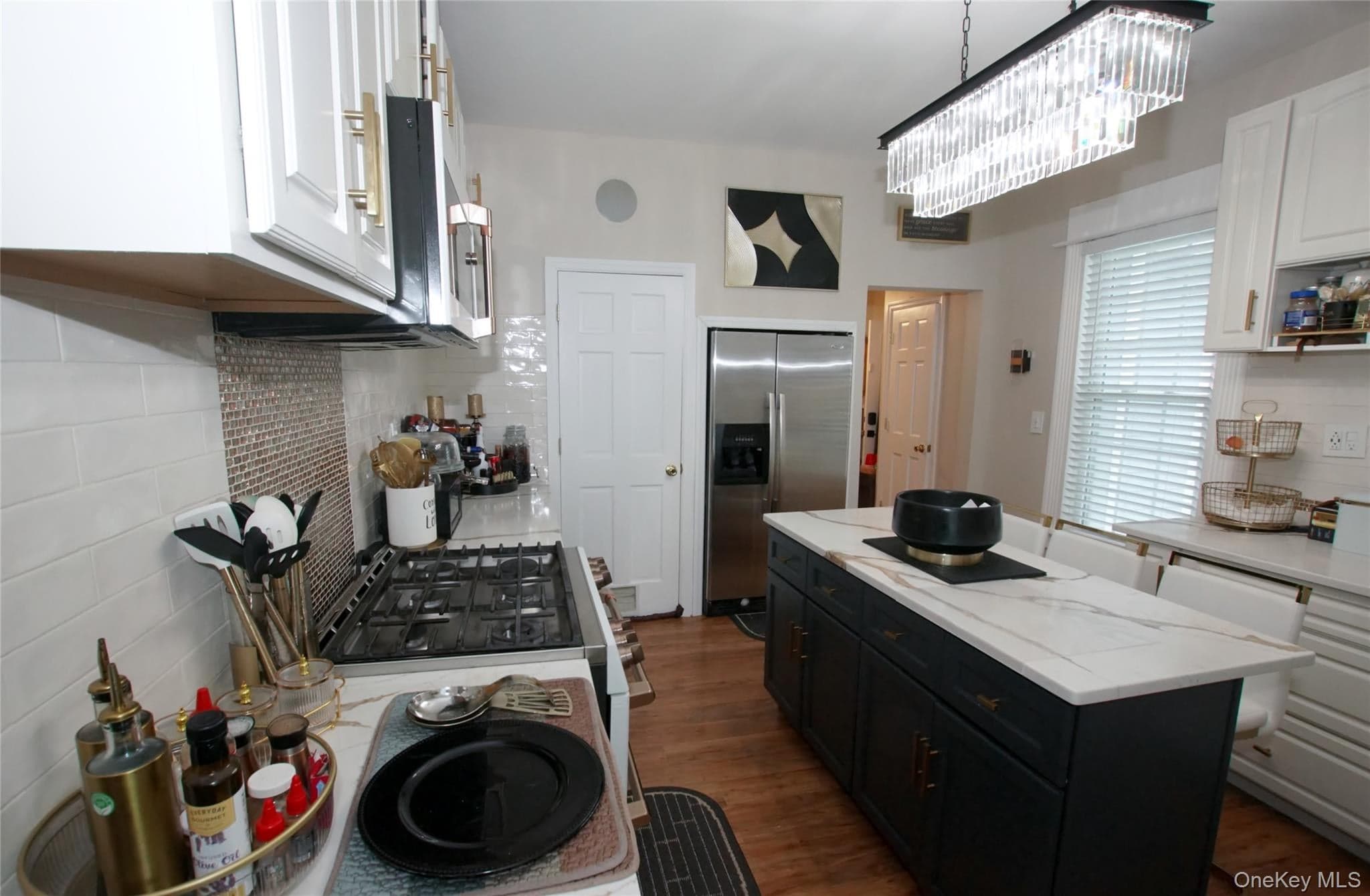 278 S Long Beach Avenue thumbnail 5