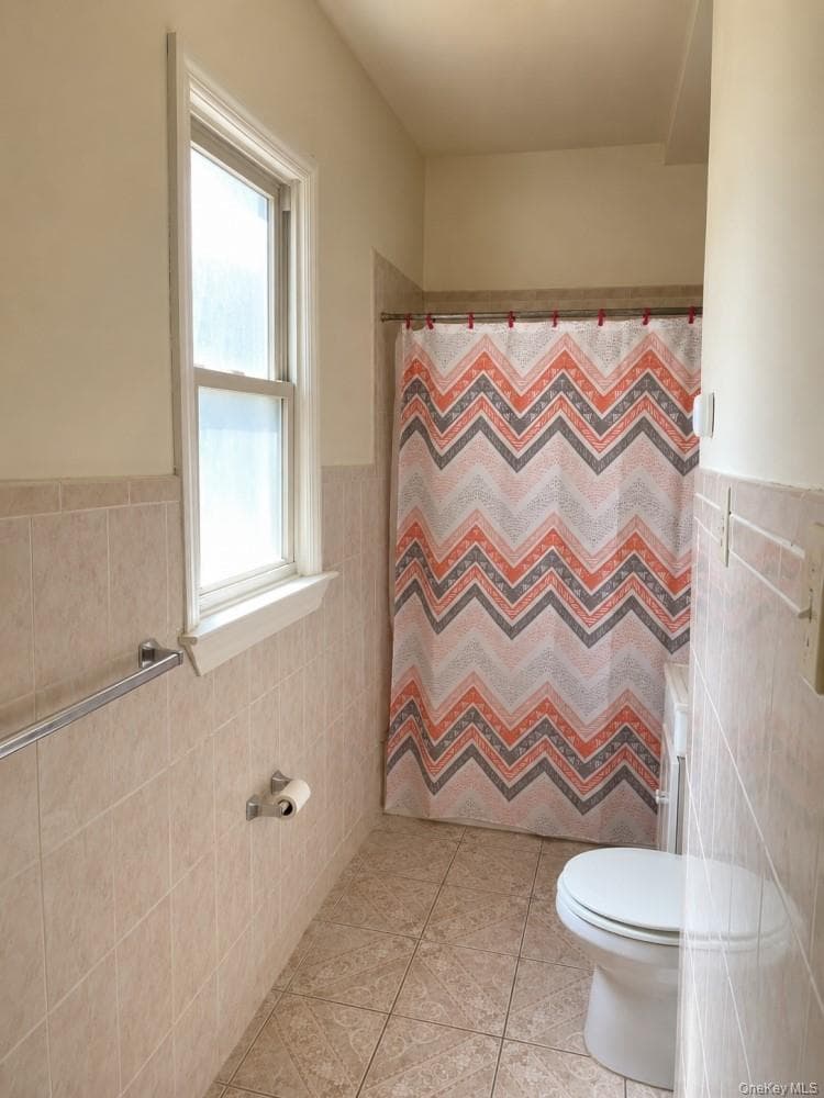 834 E 229th Street thumbnail 17
